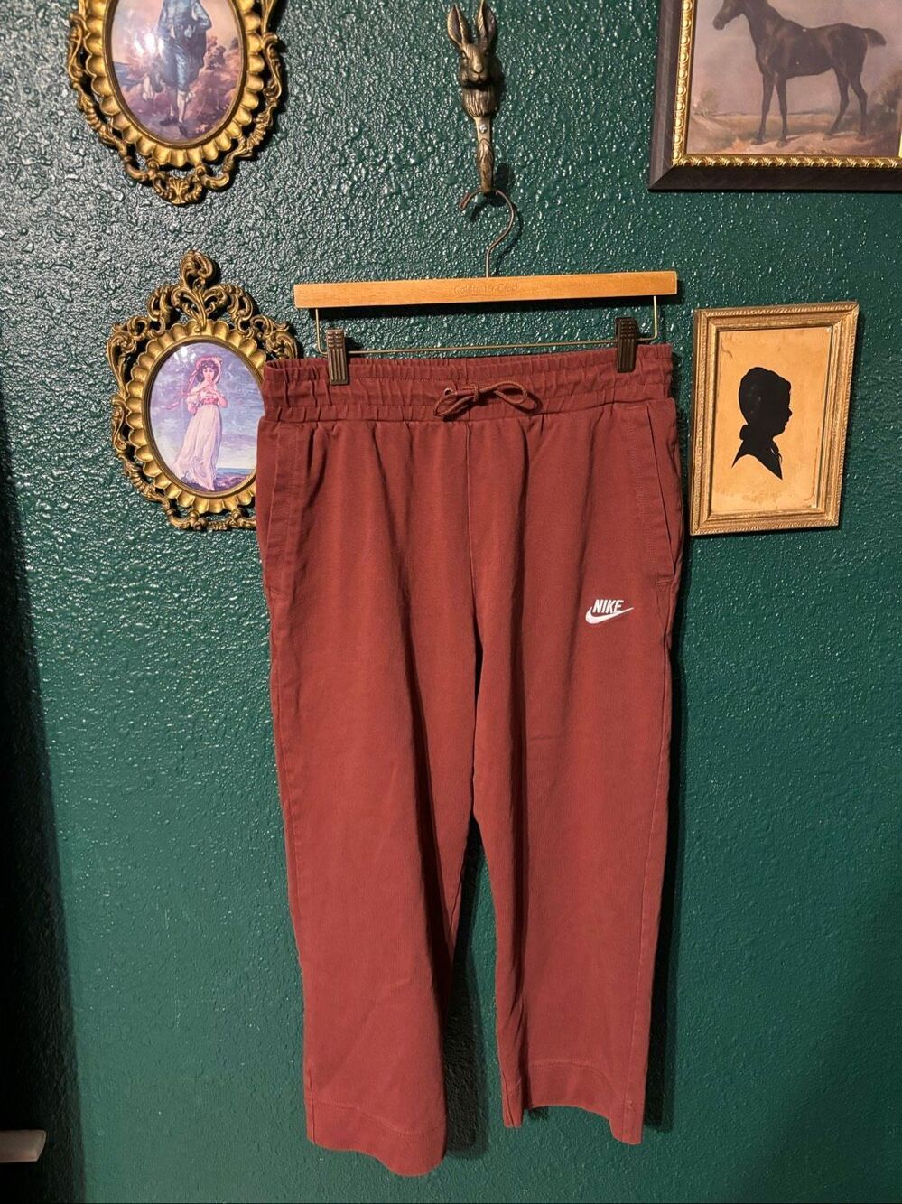 Nike Rust Red Cropped Sweatpants Size Medium